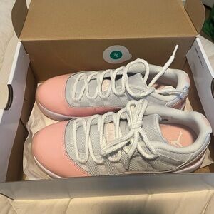 Woman’s Air Jordan 11 Retro low